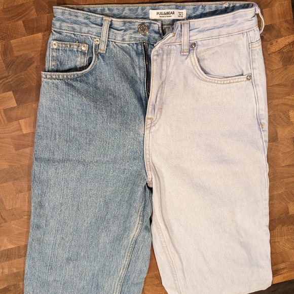 Pull & Bear split tone straight leg jeans - Picture 2 of 4